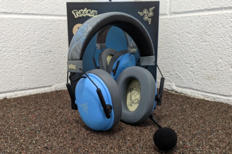 O headset Razer Lucario Blackshark V3 X Hyperspeed Pokémon me lembra o Aura Sphere